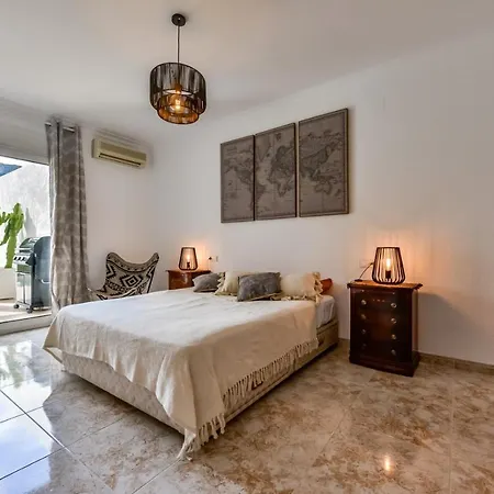 Guzman - Anneida 别墅 *