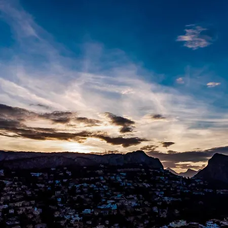 Guzman - Anneida 卡尔佩